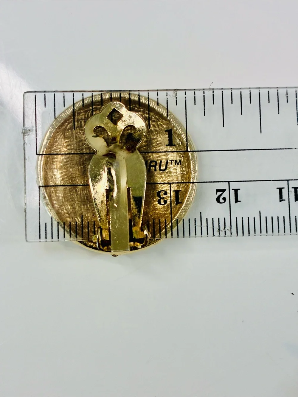 VTG 90s Textured Gold Lattice Disc Clip Earrings Old Money Classic